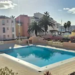 Apartment Port Richelieu, Centre Port Climatise, Vue Pisicne