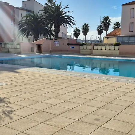 Port Richelieu, Centre Port Climatise, Vue Pisicne Agde