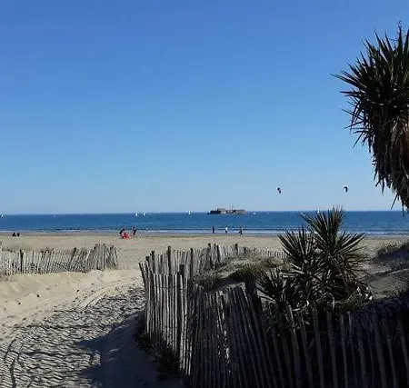 Port Richelieu, Centre Port Climatise, Vue Pisicne