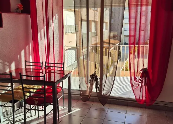 Port Richelieu, Centre Port Climatise, Vue Pisicne