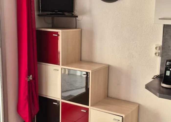 Apartment Port Richelieu, Centre Port Climatise, Vue Pisicne