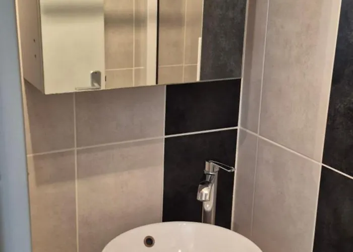 Port Richelieu, Centre Port Climatise, Vue Pisicne Apartment