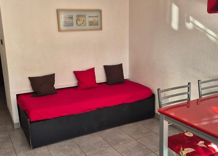 Apartment Port Richelieu, Centre Port Climatise, Vue Pisicne