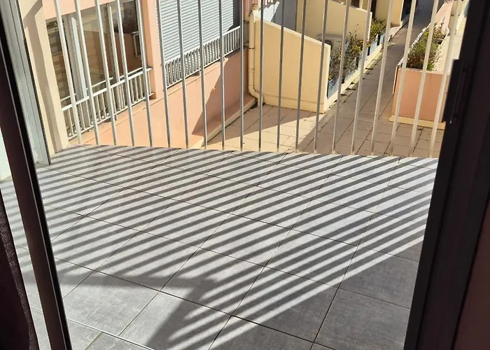 Port Richelieu, Centre Port Climatise, Vue Pisicne