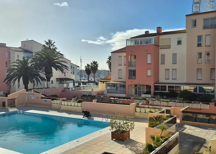 Port Richelieu, Centre Port Climatise, Vue Pisicne Apartment